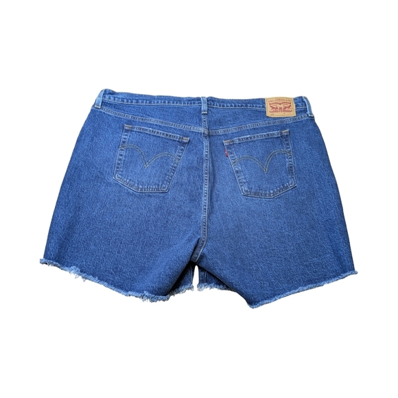 Levi's 501 Denim Shorts Size 18W 5 Button Fly Medium Wash Original Fit - Picture 2 of 8